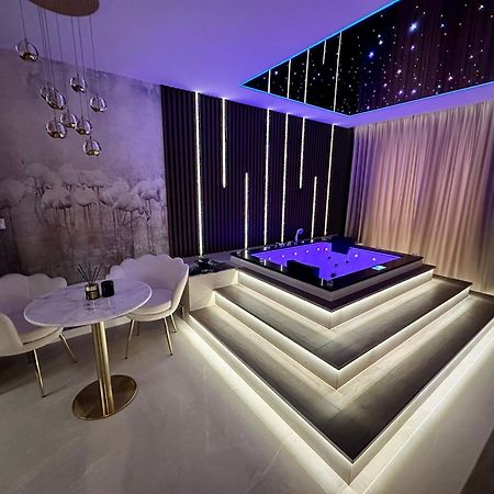 Masarska 8 Vip Apartamenty Jacuzzi Cracovia Esterno foto