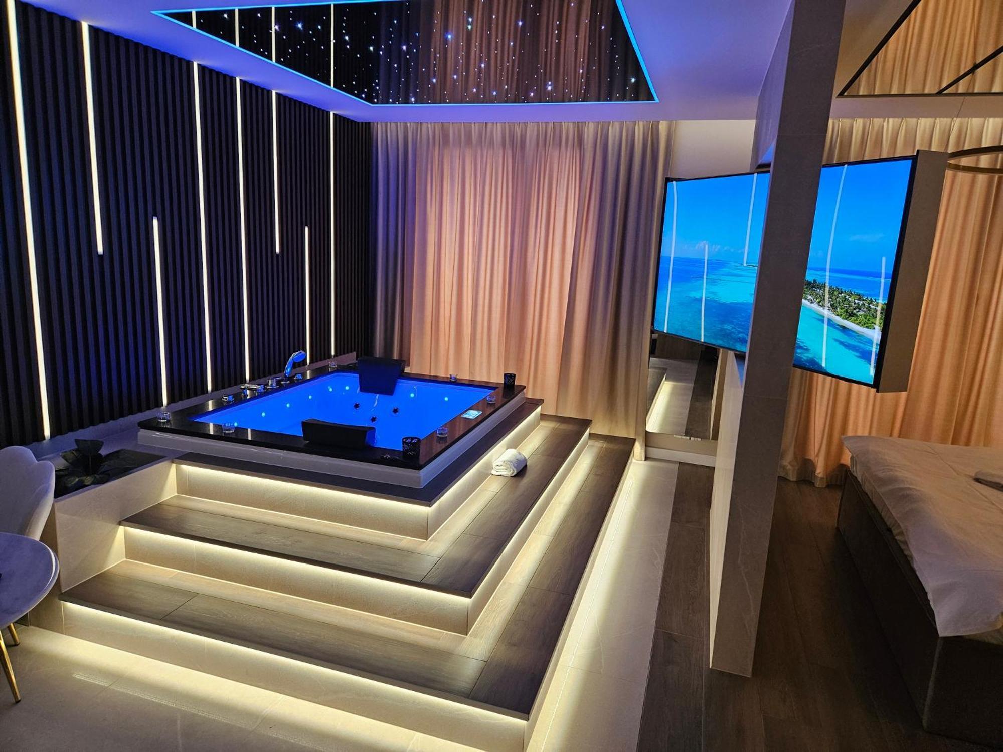 Masarska 8 Vip Apartamenty Jacuzzi Cracovia Esterno foto