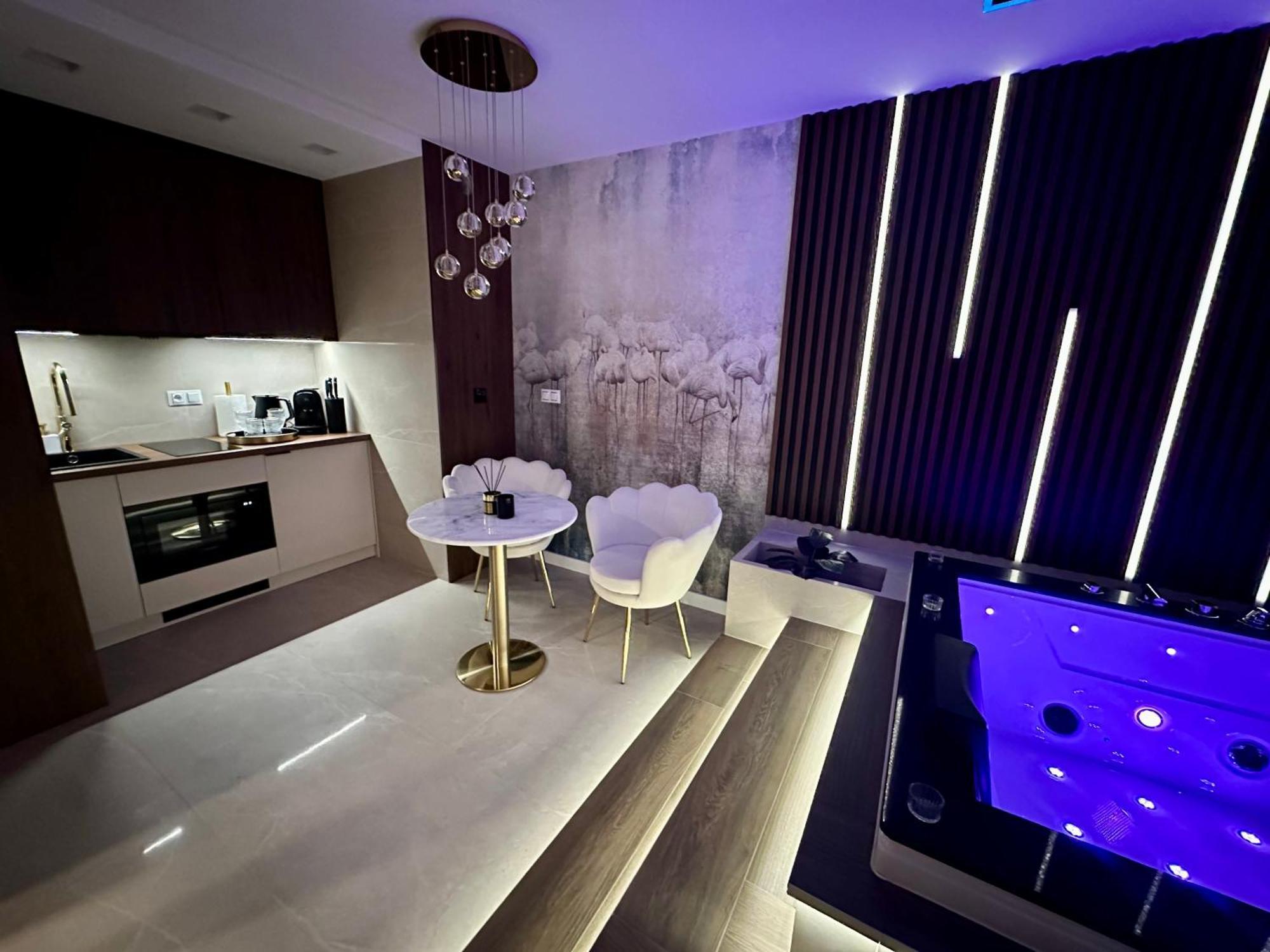 Masarska 8 Vip Apartamenty Jacuzzi Cracovia Esterno foto