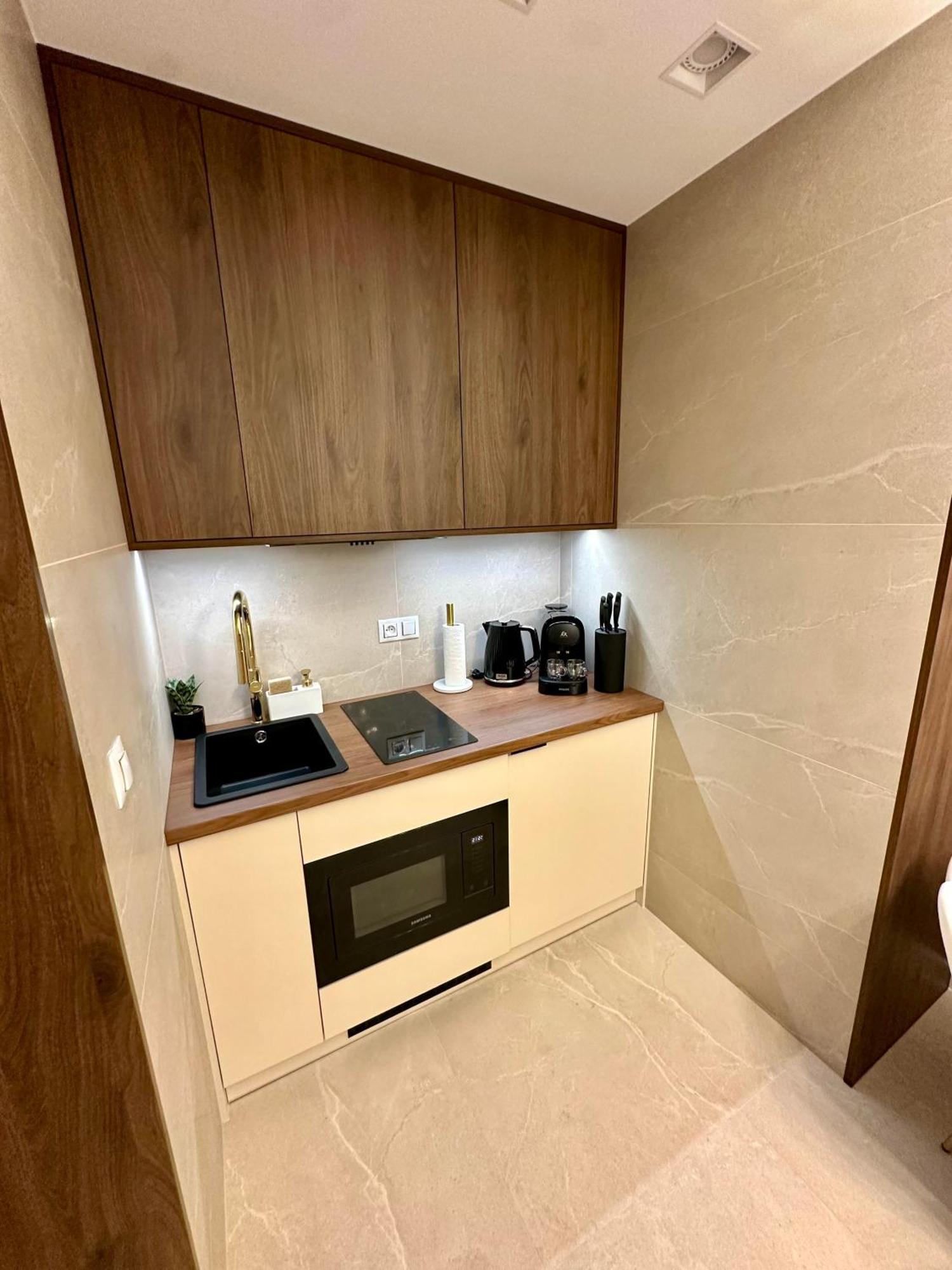Masarska 8 Vip Apartamenty Jacuzzi Cracovia Esterno foto